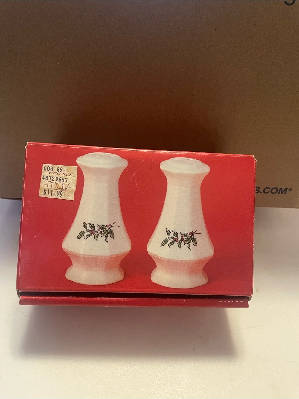 Nikko Ceramics White Holiday Salt and Pepper Shakers with Green and Red Holly